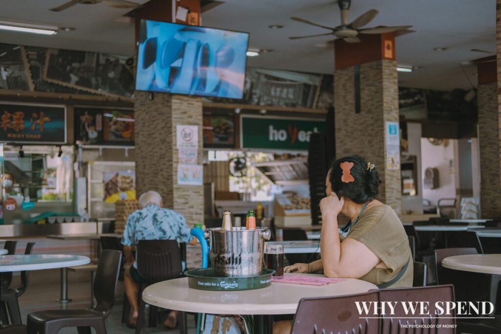 Traditional kopitiam setting showing affordable reward culture